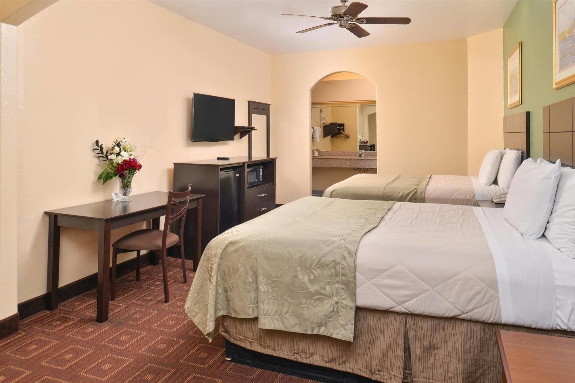 Americas Best Value Inn-Baytown Zewnętrze zdjęcie